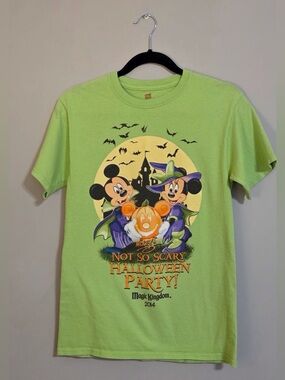 Women’s Size Small Disney Mickey’s Not So Scary Halloween Party T Shirt 2014